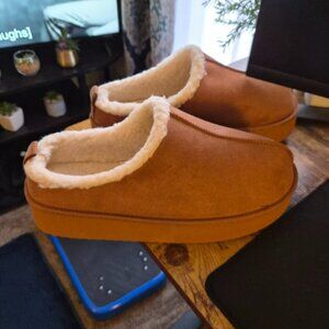 Old Navy Mule Platform Slippers